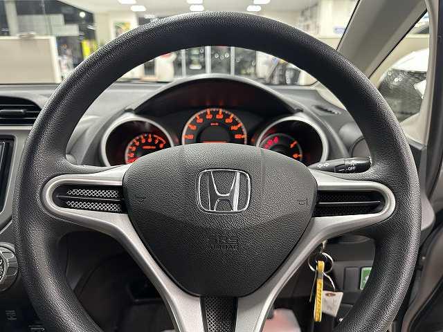 フィット G ユーザー買取 禁煙 1オーナー車 イクリプス製ナビTV ETC キーレス パワーウィンドウ 後席チップアップシート(31枚目)