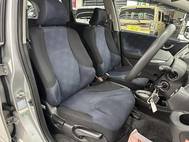 フィット G ユーザー買取 禁煙 1オーナー車 イクリプス製ナビTV ETC キーレス パワーウィンドウ 後席チップアップシート(37枚目)
