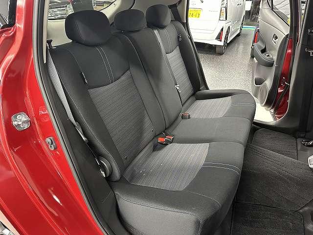 リーフ ｅ＋　Ｘ　アーバンクロム　ユーザー買取　禁煙　純正ナビＴＶ　ブルートゥースオーディオ　アラウンドビューモニター　ＥＴＣ　インテリジェントミラー　シートヒーター　ドラレコ　ＬＥＤヘッドライト　衝突被害軽減ブレーキ　充電ケーブル（52枚目）