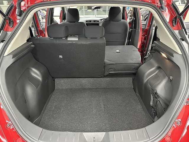 リーフ ｅ＋　Ｘ　アーバンクロム　ユーザー買取　禁煙　純正ナビＴＶ　ブルートゥースオーディオ　アラウンドビューモニター　ＥＴＣ　インテリジェントミラー　シートヒーター　ドラレコ　ＬＥＤヘッドライト　衝突被害軽減ブレーキ　充電ケーブル（56枚目）