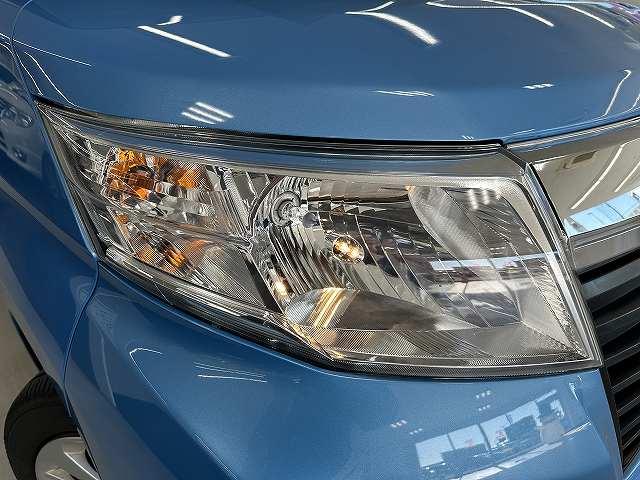 ルーミー Ｘ　Ｓ　ユーザー買取　純正ナビＴＶ　ブルートゥースオーディオ　バックカメラ　ＥＴＣ　左パワースライドドア　前席シートヒーター　アームレスト　プッシュスタート　キーフリー　スペアタイヤ　衝突被害軽減ブレーキ（29枚目）