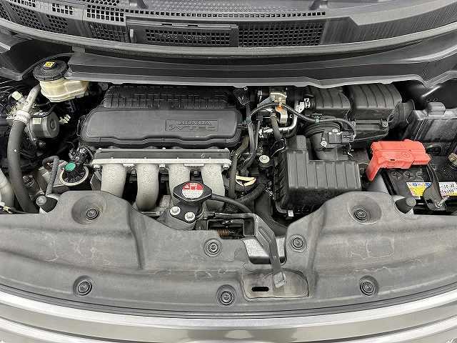 フリードスパイク Ｇ　ユーザー買取　禁煙　１オーナー車　純正ナビ　バックカメラ　ＥＴＣ　両側スライドドア　前後ドライブレコーダー　アームレスト　キーレス　電動格納ミラー　後席ＩＳＯＦＩＸ対応　車検令和９年４月（11枚目）