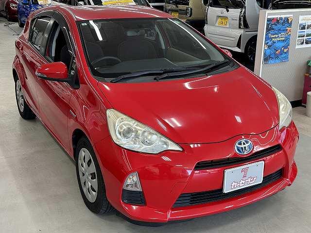 アクア Ｇ　ユーザー買取　純正ナビＴＶ　バックカメラ　ブルートゥースオーディオ　キーフリー　プッシュスタート　前席シートヒーター　ＥＴＣ　前後ドライブレコーダー　スペアタイヤ（22枚目）