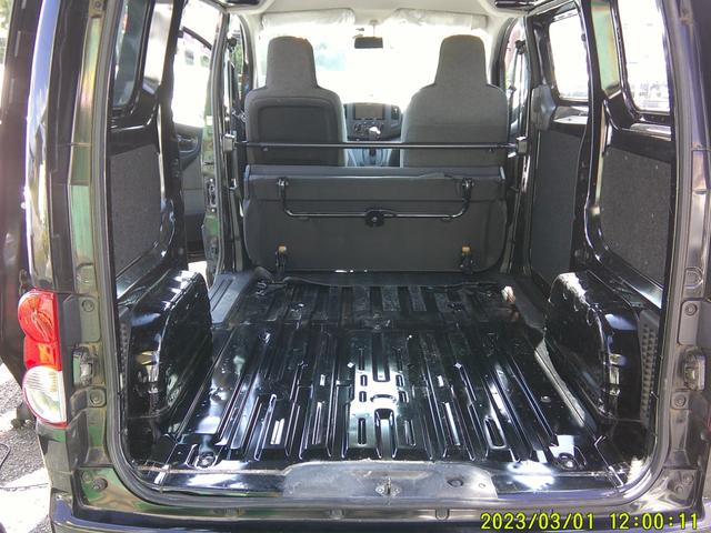 ＮＶ２００バネットバン ＶＸ　純正ナビＴＶ　バックカメラ　ＥＴＣ　パワーウインドー　キーレスキー　ルーフキャリア付き（8枚目）