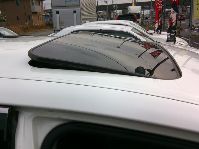 クラウン アスリート　２．５後期型　純正ナビ地デジＴＶバックカメラ　希少サンルーフ付き　運転席助手席パワーシート　ＨＩＤヘッドライト　プッシュスタート　スマートキー　ＥＴＣ付き　純正１８インチアルミ（9枚目）