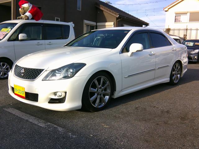 クラウン ２．５アスリート　ナビパッケージ　純正ナビ地デジＴＶバックカメラ　車高調ローダウン　純正１８インチアルミ　運転席助手席パワーシート　ＨＩＤヘッドライト　　プッシュスタート　スマートキー　ＥＴＣ付き　シートカバー付き（4枚目）