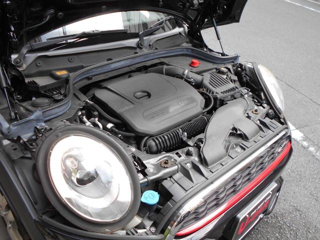 ＭＩＮＩ ジョンクーパーワークス　８速ＡＴ　１７，０００ｋｍ台　ナビ　ＴＶ　バックカメラ　クリアランスソナー　オートクルーズコントロール　アルミホイル　オートマチックハイビーム　オートライト　スマートキー　アイドリングストップ　ＥＴＣ（60枚目）