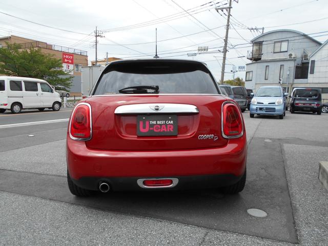 ＭＩＮＩ クーパーＤ　アルミホイール　エアコン　パワーステアリング　運転席エアバッグ　ナビ　バックカメラ　ＬＥＤヘッドライト　フォグランプ　アイドリングストップ　ＥＴＣ　コンフォートアクセス（14枚目）