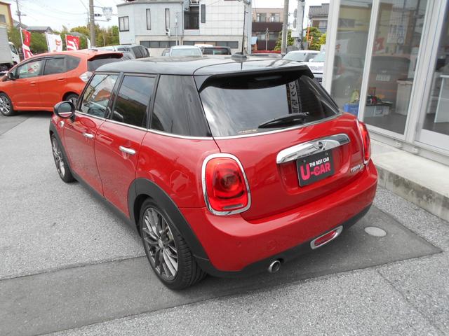 ＭＩＮＩ クーパーＤ　アルミホイール　エアコン　パワーステアリング　運転席エアバッグ　ナビ　バックカメラ　ＬＥＤヘッドライト　フォグランプ　アイドリングストップ　ＥＴＣ　コンフォートアクセス（19枚目）