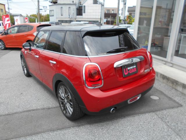 ＭＩＮＩ クーパーＤ　アルミホイール　エアコン　パワーステアリング　運転席エアバッグ　ナビ　バックカメラ　ＬＥＤヘッドライト　フォグランプ　アイドリングストップ　ＥＴＣ　コンフォートアクセス（23枚目）