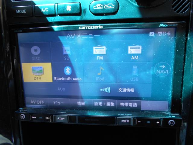 レガシィＢ４ ＲＳＫ　４ＷＤ　５速マニュアル社外マフラー　社外ＭＯＭＯステアリング　社外ナビ　ＴＶ　ＣＤ　ＵＳＢ　ミュージックプレイヤー接続可　Ｂｌｕｅｔｏｏｔｈ　ＨＩＤ　前後ドラレコ　ユピテルレーダーキーレスキー　ＥＴＣ（10枚目）