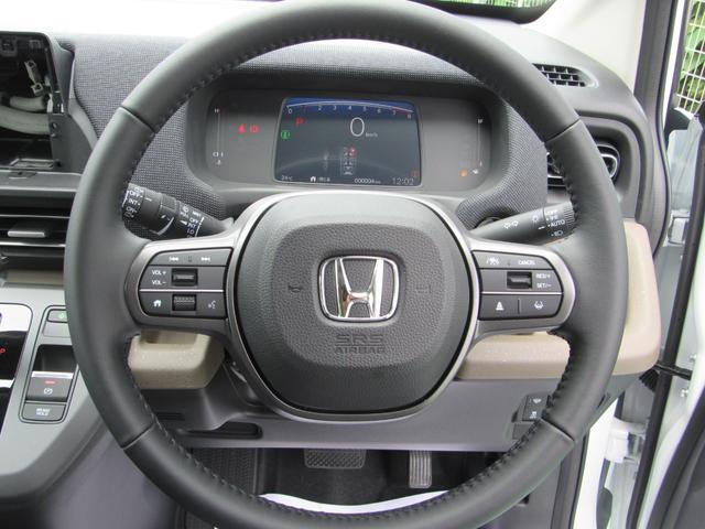 フリード エアー　ＥＸ　登録済未使用車／両側パワースライドドア／スマートキー／ＬＥＤヘッドライト／クルーズコントロール／バックモニター／運転席助手席エアバッグ／レーダーブレーキ／コーナーセンサー／アイドリングストップ（18枚目）