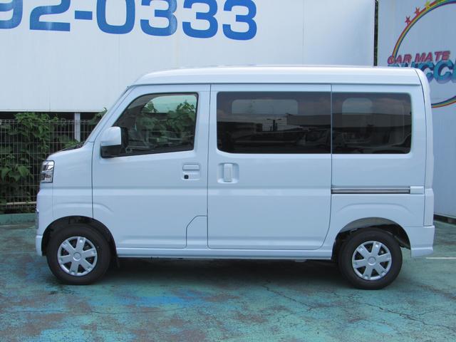 ハイゼットカーゴ クルーズターボ　届出済未使用車／ターボ／カラーパッケージ／スマートキー／ＬＥＤヘッドライト／両側スライドドア／コーナーセンサー／アイドリングストップ／運転席助手席エアバッグ／レーダーブレーキ／イモビラーザー（8枚目）