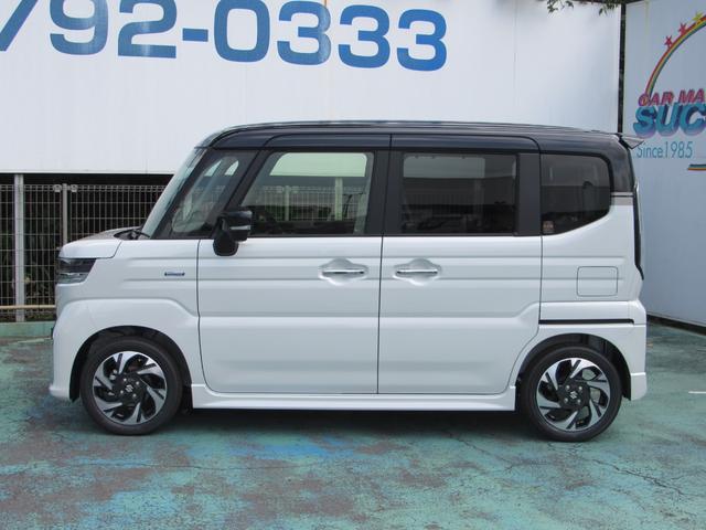 スペーシアカスタム ハイブリッドＸＳターボ　届出済未使用車／スマートキー／両側パワースライドドア／ＬＥＤヘッドライト／クルーズコントロール／アイドリングストップ／コーナーセンサー／レーダーブレーキ／運転席助手席エアバッグ／サイドエアバッグ（8枚目）