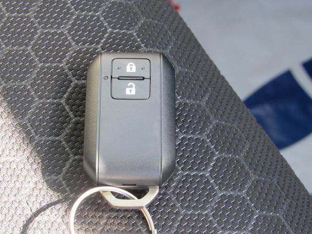 クロスビー ハイブリッドＭＺ　登録済未使用車／スマートキー／ＬＥＤヘッドライト／クルーズコントロール／アラウンドビューモニター対応／アイドリングストップ／コーナーセンサー／レーダーブレーキ／運転席助手席エアバッグ／サイドエアバッグ（33枚目）