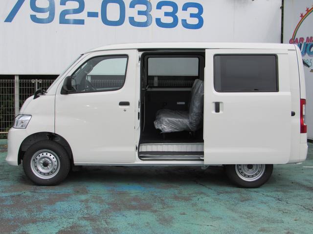 グランマックスカーゴ GL 登録済未使用車/キーレス/両側スライドドア/LEDヘッドライト/アイドリングストップ/コーナーセンサー/レーダーブレーキ/運転席助手席エアバッグ(10枚目)