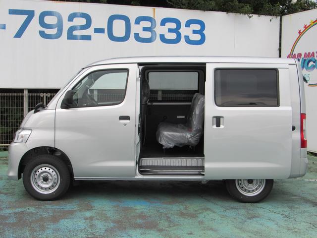 グランマックスカーゴ GL 登録済未使用車/キーレス/両側スライドドア/LEDヘッドライト/アイドリングストップ/コーナーセンサー/レーダーブレーキ/運転席助手席エアバッグ(10枚目)