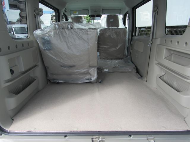 エブリイワゴン ＰＺターボスペシャル　届出済未使用車／スマートキー／両側パワースライドドア／ＬＥＤヘッドライト／アイドリングストップ／コーナーセンサー／レーダーブレーキ／運転席助手席エアバッグ／シートヒーター（27枚目）