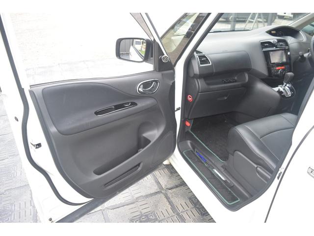 セレナ ハイウェイスター S-ハイブリッド DVD再生・ブルートゥース&USB接続・バックカメラ・ETC・クルーズコントロール・両側オートスライドドア・インテリキー・シートカバー・LEDヘッドライト(3枚目)