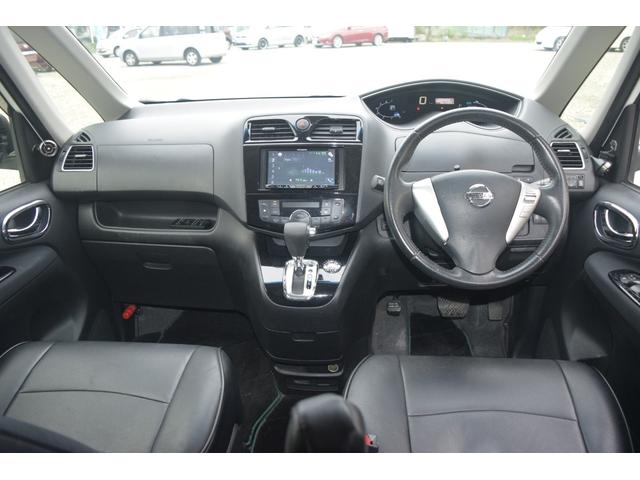 セレナ ハイウェイスター S-ハイブリッド DVD再生・ブルートゥース&USB接続・バックカメラ・ETC・クルーズコントロール・両側オートスライドドア・インテリキー・シートカバー・LEDヘッドライト(13枚目)