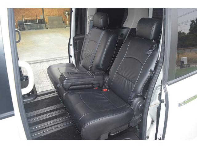 セレナ ハイウェイスター S-ハイブリッド DVD再生・ブルートゥース&USB接続・バックカメラ・ETC・クルーズコントロール・両側オートスライドドア・インテリキー・シートカバー・LEDヘッドライト(14枚目)