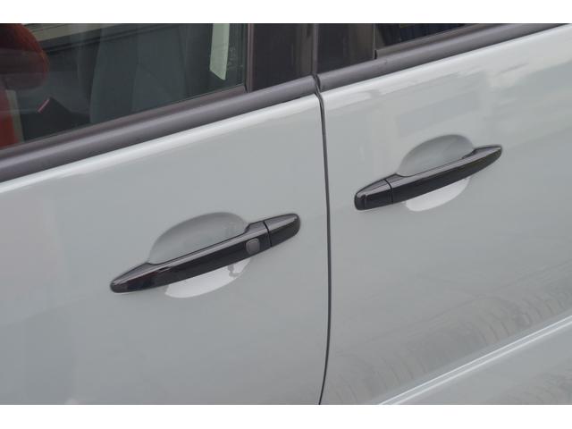 エスティマ アエラス　オリジナルツートン・純正フルセグ地デジＨＤＤナビ・ＤＶＤ再生・ブルートゥース接続・Ｂカメラ・両側オートスライドドア・７人乗り・ＥＴＣ・クルーズコントロール・ＨＩＤヘッドライト・Ｓキー（10枚目）