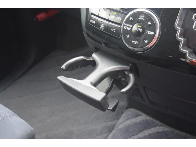 エスティマ アエラス　オリジナルツートン・純正フルセグ地デジＨＤＤナビ・ＤＶＤ再生・ブルートゥース接続・Ｂカメラ・両側オートスライドドア・７人乗り・ＥＴＣ・クルーズコントロール・ＨＩＤヘッドライト・Ｓキー（31枚目）