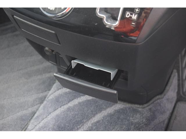 エスティマ アエラス　オリジナルツートン・純正フルセグ地デジＨＤＤナビ・ＤＶＤ再生・ブルートゥース接続・Ｂカメラ・両側オートスライドドア・７人乗り・ＥＴＣ・クルーズコントロール・ＨＩＤヘッドライト・Ｓキー（32枚目）