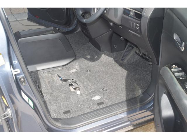 エスティマ アエラス　オリジナルツートン・純正フルセグ地デジＨＤＤナビ・ＤＶＤ再生・ブルートゥース接続・Ｂカメラ・両側オートスライドドア・７人乗り・ＥＴＣ・クルーズコントロール・ＨＩＤヘッドライト・Ｓキー（63枚目）