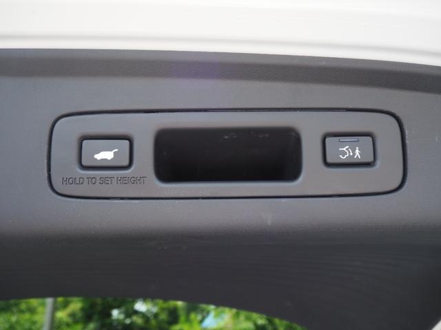 ＺＲ－Ｖ ｅ：ＨＥＶＸ　ホンダセンシング　純正１１．４ＩＮナビ　フルセグ　Ｒカメラ　障害物センサー　ＰＷゲート　アルミホイール　ＬＥＤライト　ホンダコネクト　ワンオーナー車　パワーゲート　踏み間違い防止　地デジ　前後センサー（24枚目）