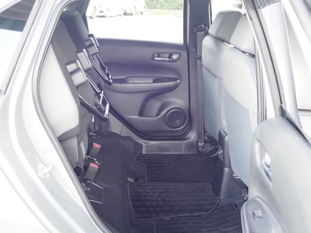 フィット ＲＳ　ホンダセンシング　純正９ＩＮナビ　フルセグ　Ｒカメラ　ＥＴＣ　ＦＲドラレコ　障害物センサー　アルミホイール　ＬＥＤライト　急アクセル抑制機能　ホンダコネクト　当社業務車　横滑り防止装置　リヤカメラ（23枚目）
