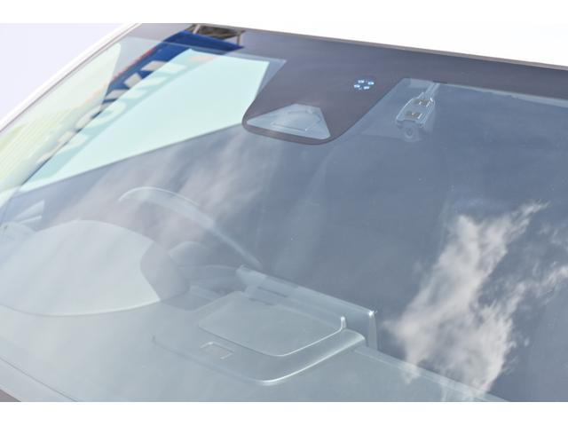 ヴェゼル ｅ：ＨＥＶＺ　ホンダセンシング　ホンダコネクトディスプレイナビ　Ｒカメラ　２．０ＥＴＣ　ＦＲドラレコ　障害物センサー　シートヒーター　ＰＷゲート　アルミホイール　ＬＥＤライト　衝突回避支援ブレーキ機能　１オナ（5枚目）