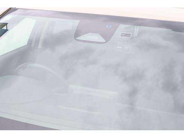 ヴェゼル ｅ：ＨＥＶＺ　ホンダセンシング　ホンダコネクトディスプレイナビ　Ｒカメラ　２．０ＥＴＣ　ＦＲドラレコ　障害物センサー　シートヒーター　ＰＷゲート　アルミホイール　ＬＥＤライト　衝突回避支援ブレーキ機能　１オナ（5枚目）