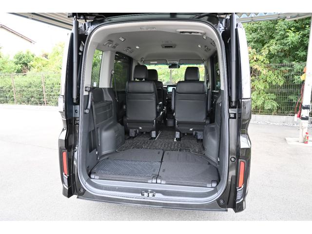 ステップワゴンスパーダ スパーダハイブリッドＧ・ＥＸホンダセンシングブラスタ　純正１０ＩＮナビ　Ｒカメラ　ＥＴＣ　シートヒーター　アルミホイール　ＬＥＤライト　両側Ｐスライドドア　リアカメラ　ＡＣ　１オーナー　セキュリティアラーム　ＣＭＢＳ　ＡＢＳ　左右電動スライドドア　ＤＶＤ（24枚目）