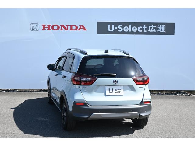 フィット ｅ：ＨＥＶクロスター　ホンダセンシング　ホンダコネクトディスプレイナビ　Ｒカメラ　２．０ＥＴＣ　ＦＲドラレコ　障害物センサー　アルミホイール　ＬＥＤライト　衝突回避システム　１オーナー　フルオートエアコン　整備記録簿（10枚目）