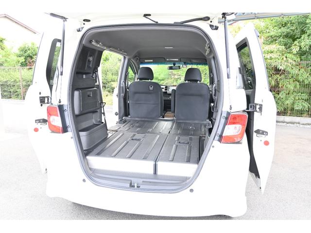 フリードスパイク Ｇエアロ　雹害現状車　純正ナビ　ワンセグ　ＦＲカメラ　ＥＴＣ　アルミホイール　ＨＩＤライト　左ＰＷスライドドア　１オーナー車　インテリキー　Ｂカメ　キーレス　ナビＴＶ　整備記録簿　助手席エアバッグ　ＡＡＣ（21枚目）