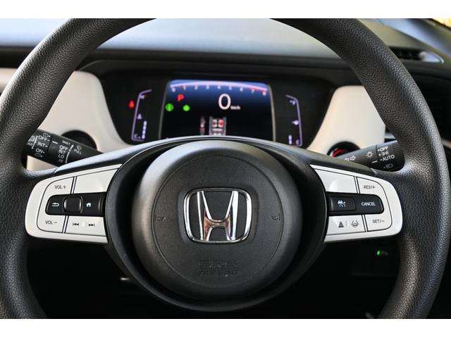 フィット ホーム ホンダセンシング 純正9INナビ Rカメラ ETC FRドラレコ 障害物センサー LEDライト 衝突軽減ブレーキ ワンオーナー リアカメ クリアランスソナー フルセグTV 記録簿付 エアバッグ DVD(13枚目)