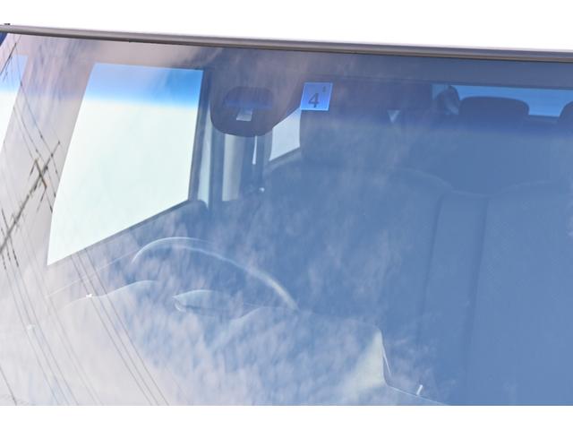 N-BOXカスタム GSSパッケージ 追突軽減ブレーキ 純正ナビ ワンセグ Rカメラ HIDライト アルミホイール 両側Pスライドドア 両側パワ-スライドドア TVナビ 整備記録簿 スマ-トキ- 1オーナ Bカメ エアコン ESC DVD(4枚目)