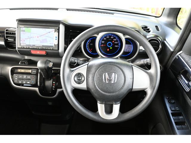 N-BOXカスタム GSSパッケージ 追突軽減ブレーキ 純正ナビ ワンセグ Rカメラ HIDライト アルミホイール 両側Pスライドドア 両側パワ-スライドドア TVナビ 整備記録簿 スマ-トキ- 1オーナ Bカメ エアコン ESC DVD(11枚目)