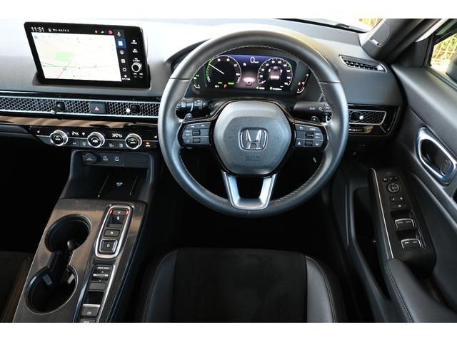 シビック e:HEVEX ホンダセンシング ホンダコネクトディスプレイナビ Rカメラ 2.0ETC FRドラレコ 障害物センサー PWシート シートヒーター アルミホイール LEDライト パノラミックサンルーフ 当社業務車(12枚目)