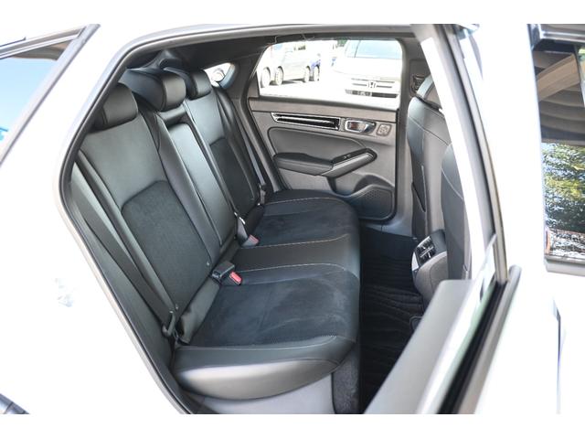 シビック e:HEVEX ホンダセンシング ホンダコネクトディスプレイナビ Rカメラ 2.0ETC FRドラレコ 障害物センサー PWシート シートヒーター アルミホイール LEDライト パノラミックサンルーフ 当社業務車(20枚目)