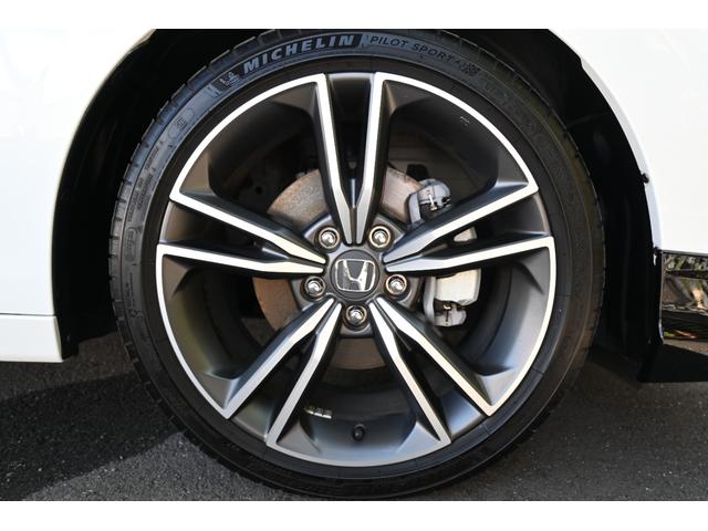シビック e:HEVEX ホンダセンシング ホンダコネクトディスプレイナビ Rカメラ 2.0ETC FRドラレコ 障害物センサー PWシート シートヒーター アルミホイール LEDライト パノラミックサンルーフ 当社業務車(25枚目)