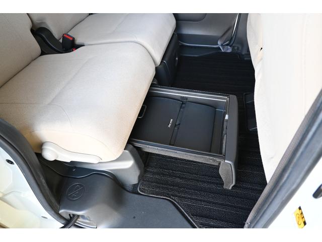 ムーヴキャンバス ＸメイクアップＳＡＩＩ　スマートアシストＩＩ　純正ナビ　フルセグ　Ｒカメラ　ＥＴＣ　アイドルストップ　ＥＳＣ　ＡＣ　キーフリ　スマキー　サイドエアバッグ　バックカメラ　エアバッグ　両側スライドドア　ＡＢＳ　助手席エアバッグ（18枚目）