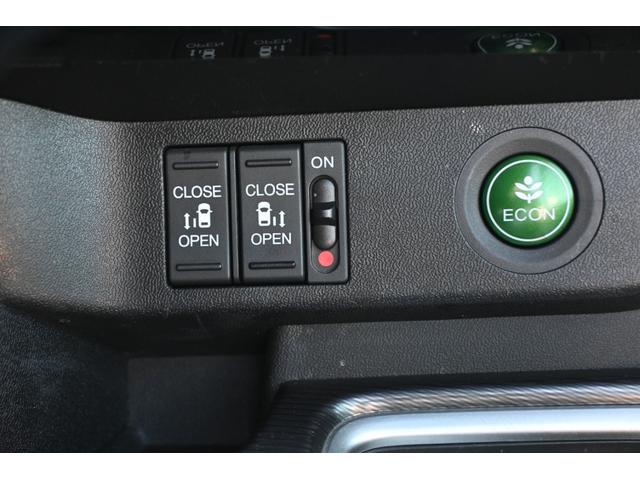 ステップワゴンスパーダ ｅ：ＨＥＶスパーダＧ・ＥＸホンダセンシング　純正１０ＩＮナビ　Ｒモニター　Ｒカメラ　２．０ＥＴＣ　ＦＲドラレコ　シートヒーター　アルミホイール　ＬＥＤライト　両側Ｐスライドドア　エアバック　地デジ　クルコン　サイドエアバッグ　シ－トヒ－タ－（15枚目）