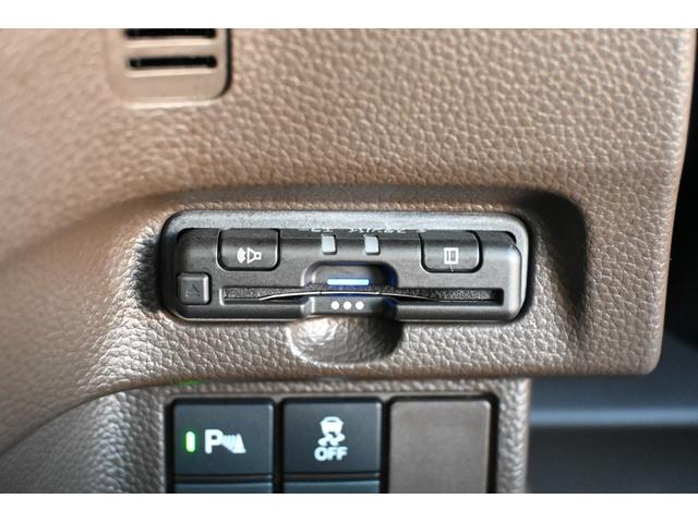 N-BOX L・ターボ ホンダセンシング 純正8INナビ Rカメラ ETC FRドラレコ 障害物センサー シートヒーター LEDライト 両側Pスライドドア フロント部修復歴有 シ-トヒ-タ- AAC 衝突軽減ブレーキ 地デジ(16枚目)