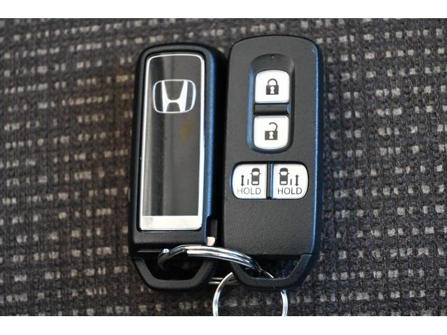 N-BOX L・ターボ ホンダセンシング 純正8INナビ Rカメラ ETC FRドラレコ 障害物センサー シートヒーター LEDライト 両側Pスライドドア フロント部修復歴有 シ-トヒ-タ- AAC 衝突軽減ブレーキ 地デジ(18枚目)