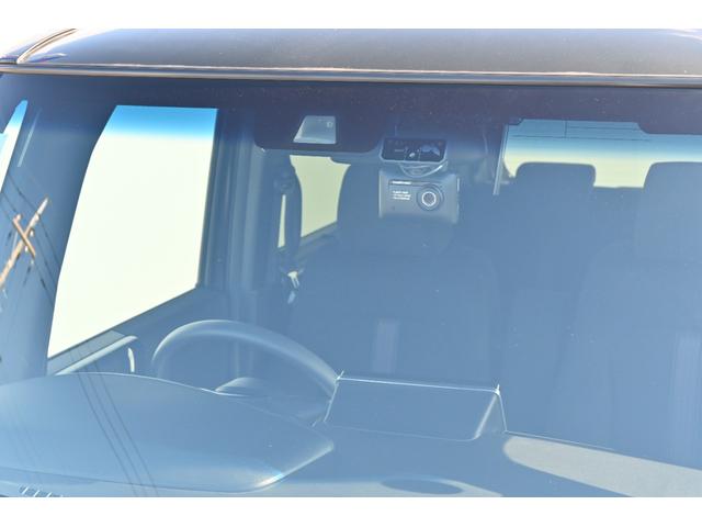 Ｎ－ＢＯＸカスタム Ｇ・Ｌホンダセンシング　カロッツェリアナビ　フルセグ　Ｒカメラ　ＥＴＣ　アルミホイール　ＬＥＤライト　左ＰＷスライドドア　地デジＴＶ　整備記録簿　助手席エアバッグ　キーレス　アイドリングＳＴ　セキュリティーアラーム　ナビＴＶ（4枚目）