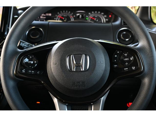 Ｎ－ＢＯＸカスタム Ｇ・Ｌホンダセンシング　カロッツェリアナビ　フルセグ　Ｒカメラ　ＥＴＣ　アルミホイール　ＬＥＤライト　左ＰＷスライドドア　地デジＴＶ　整備記録簿　助手席エアバッグ　キーレス　アイドリングＳＴ　セキュリティーアラーム　ナビＴＶ（12枚目）