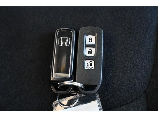 Ｎ－ＢＯＸカスタム Ｇ・Ｌホンダセンシング　カロッツェリアナビ　フルセグ　Ｒカメラ　ＥＴＣ　アルミホイール　ＬＥＤライト　左ＰＷスライドドア　地デジＴＶ　整備記録簿　助手席エアバッグ　キーレス　アイドリングＳＴ　セキュリティーアラーム　ナビＴＶ（16枚目）