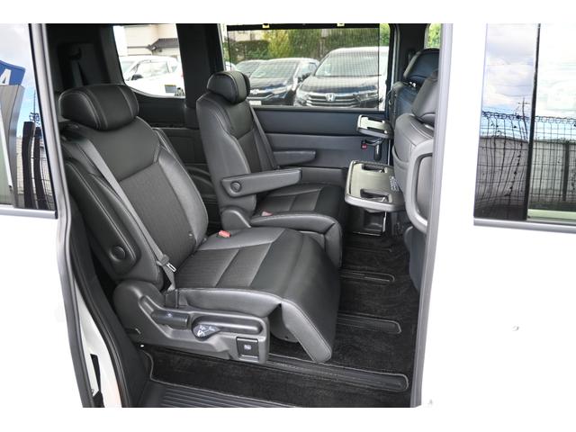 ステップワゴン e:HEVスパーダ ホンダセンシング 純正11.4INナビ Rカメラ 2.0ETC 障害物センサー シートヒーター オットマン PWゲート アルミホイール LEDライト 両側Pスライドドア ホンダコネクト 1オーナー(21枚目)